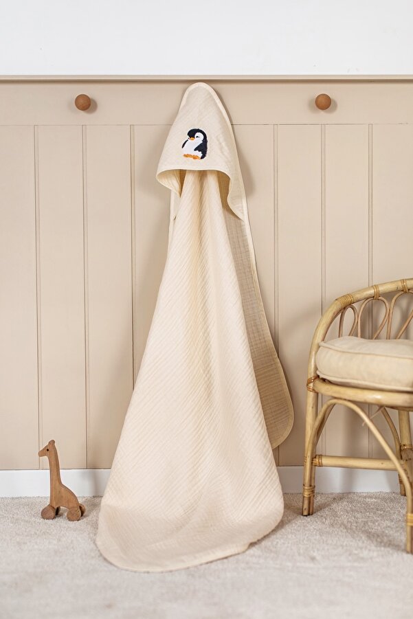 Bedeca %100 Organik Pamuk 4 Katlı Müslin Kundak – Penguen Nakışlı Bebek Çocuk 90x90cm Müslin Bornoz Havlu