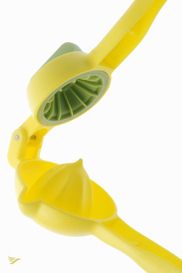 rubihome-Yellow Color Practical Hard Plastic Lemon Squeezer 1