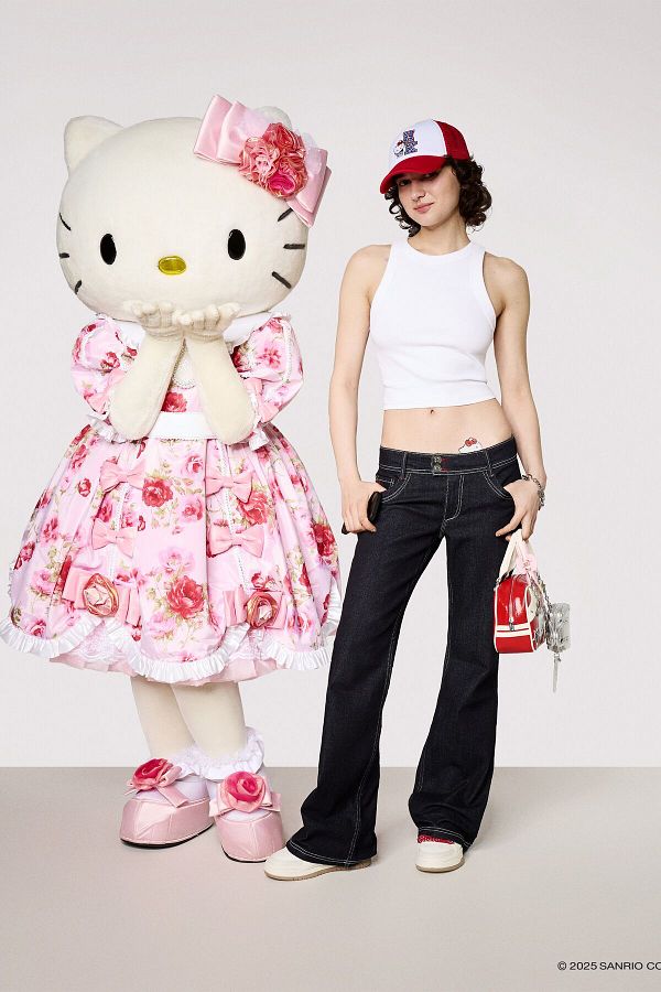 Bershka-Hello Kitty bootcut jeans 1