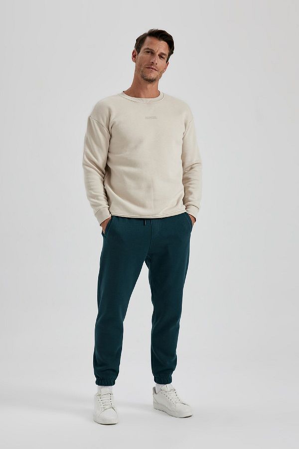 DeFacto-Tepláky Jogger Standard Fit Basic Rovný pás Šnurovanie Elastické vrecko na nohe A6468Ax23Au 1