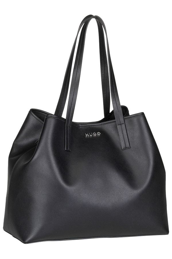 HUGO-Shopper Chris R. 1