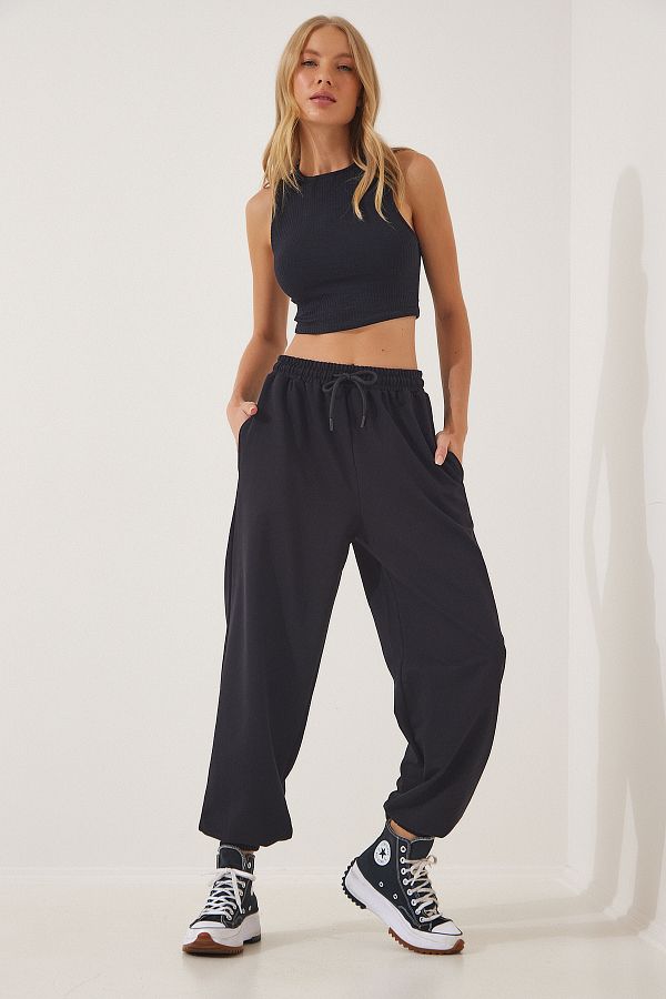 Happiness İstanbul-Women's Black Loose Jogging Sweatpants AP00158 1