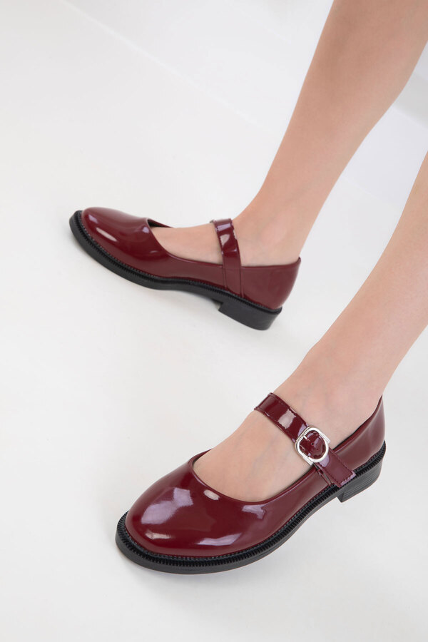 SOHO-20499 Claret Red Lakierowane Buty Damskie Mokasyny 1