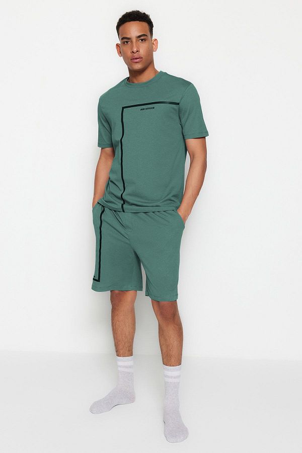 Trendyol Collection-Set de pijamale cu pantaloni scurți tricotați cu imprimeu, verde, cu croiala normală TMNSS23PT00017 1