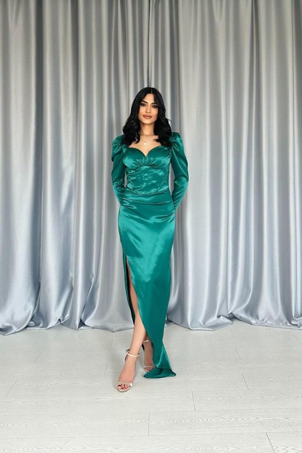 nedo7-Emerald Chest Cup Slit Dress 1