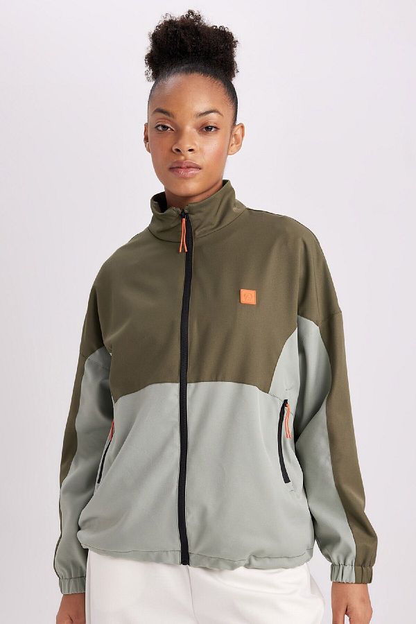 DeFacto-Fit winddichter, dünner Mantel mit Stehkragen, Taschen, Netzfutter, leicht, B2418ax24sp 1