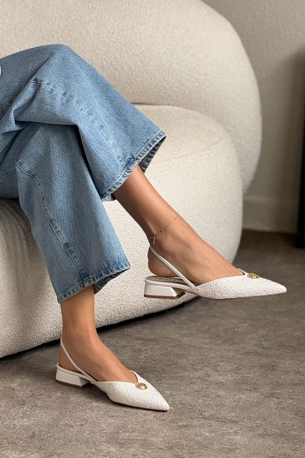 NİŞANTAŞI SHOES-Cassandra Weißer Teppich Accessoire Detail Kurzer Absatz Damen Babet 1