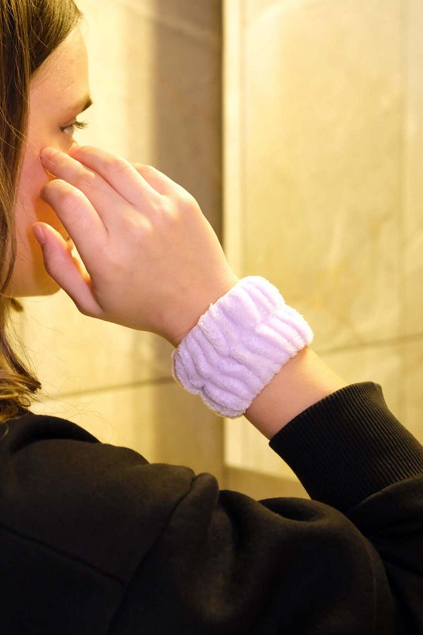 Jack Ferrero-Plush Makeup Spa Wristband with Sleeves 1