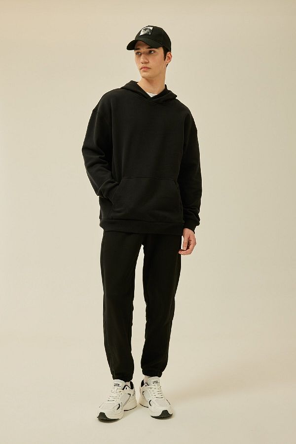 DeFacto-Regular Fit Sweatpants Pockets Lace up Waist Elastic Leg B6155Ax24Sp 1