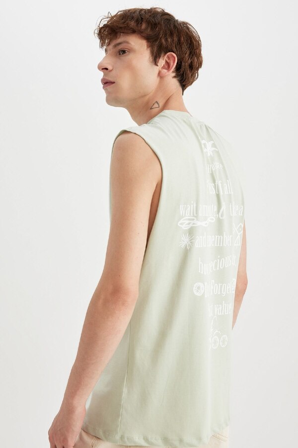 DeFacto-100% Cotton Boxy Fit Back Printed Crew Neck Undershirt C5051Ax24Hs 1