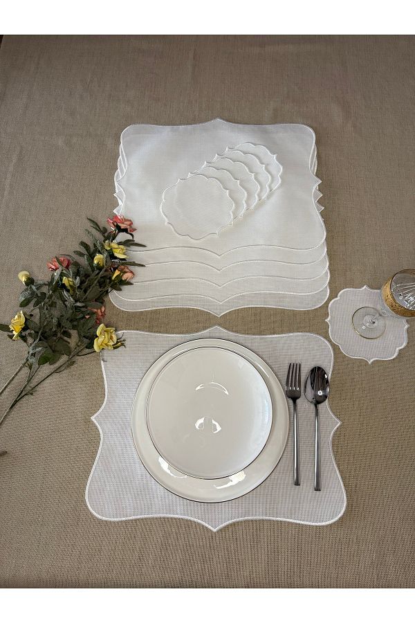 Smiling Home-12 in Ecru Color Set: 6 Presentation Plates and 6 Napkins 1