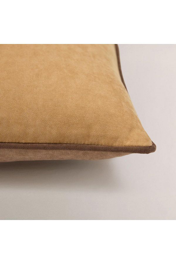 Vanilla Home-Efe Two Color Piping Detailed Throw Pillow Cover 1