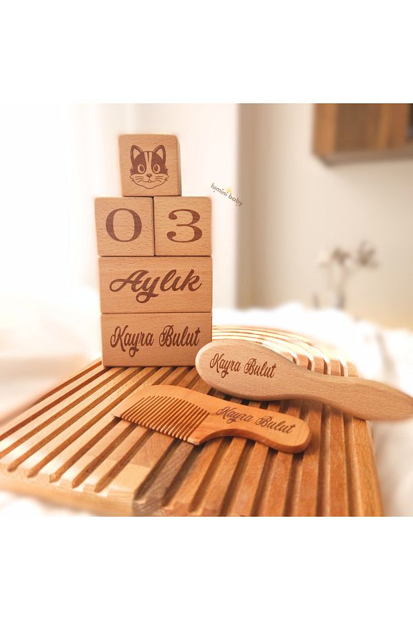 Lumini Baby-Set of 2 Wooden Memory Cubes and Comb with Holder (Personalized) 1
