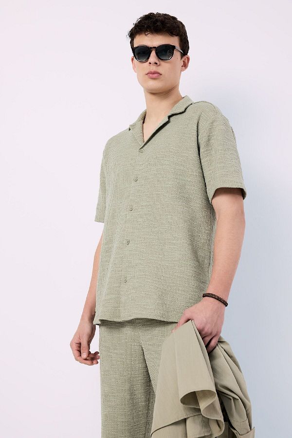 DeFacto-Regular Fit Summer Apache Collar Short Sleeve Shirt D8932Ax25Sp 1