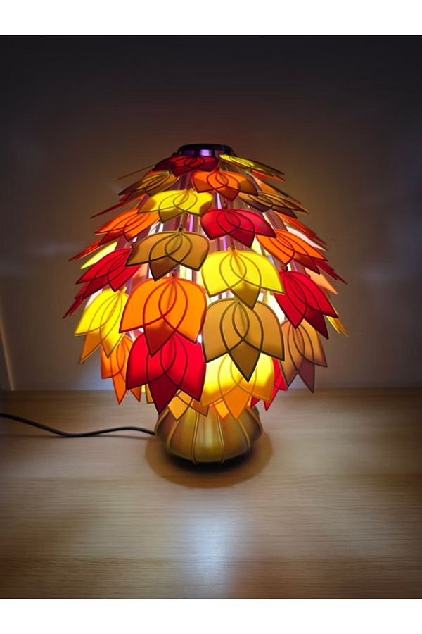 genomera-Tulip Leaf Lampshade 1