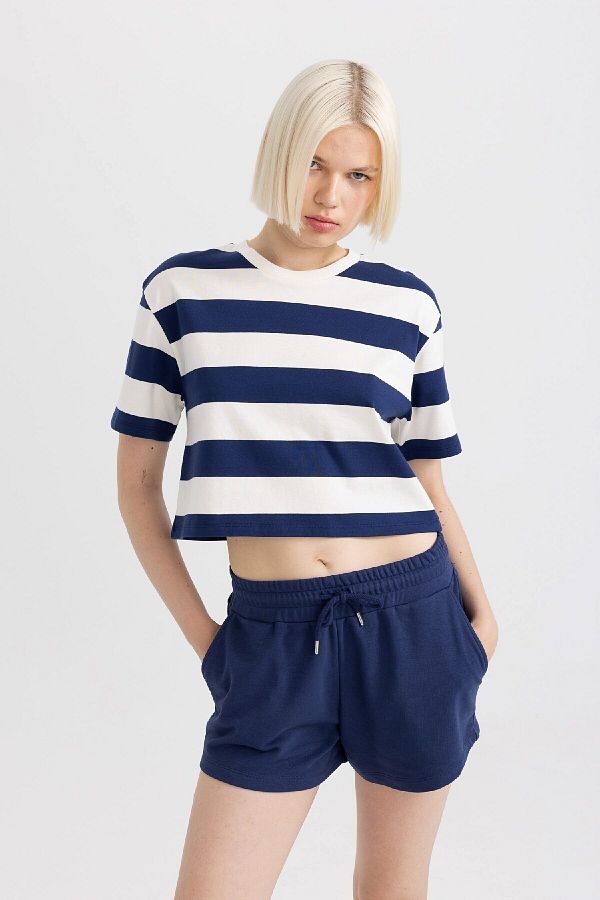 DeFacto-Boxy Fit Crew Neck Striped Basic Short Sleeve T-Shirt C6198Ax24Sm 1