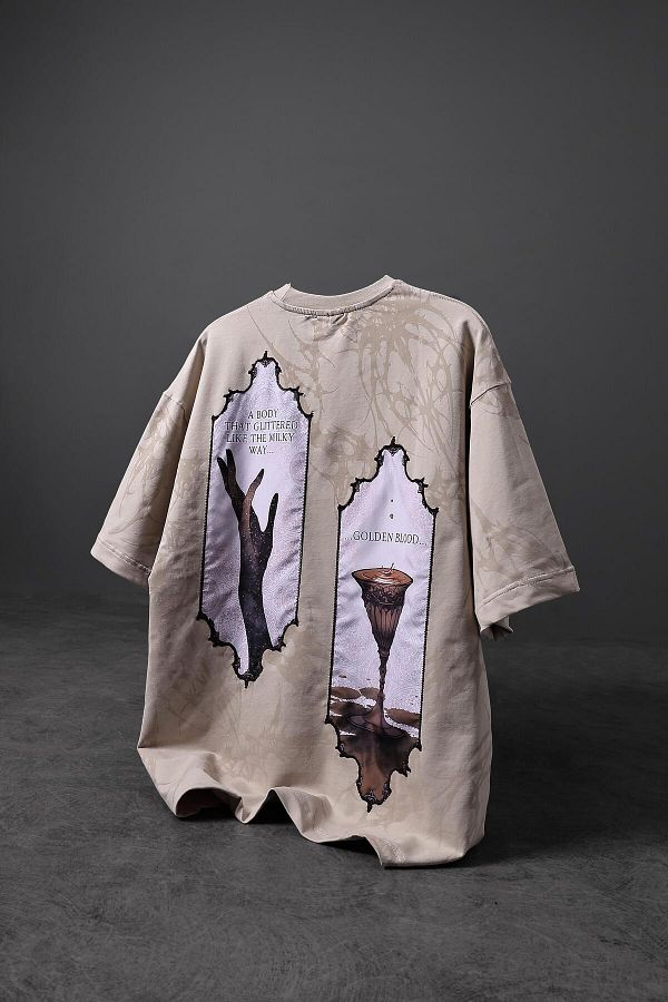 Slatra-Men's Beige Golden Blood Printed Patched Oversize Half Zipper Tshirt 1