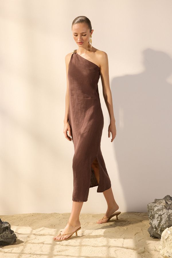 Trendyol Collection-Hnědé 100% lněné midi šaty s jedním rukávem TWOSS25EL00616 1