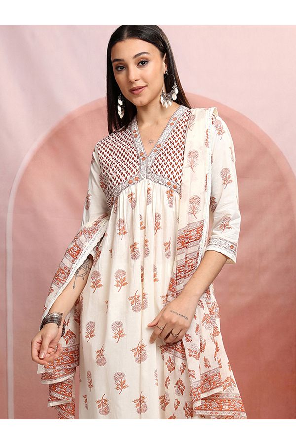 Vishudh By Styli-Women Peach Floral Printed V-Neck Cotton Kurta Set 1