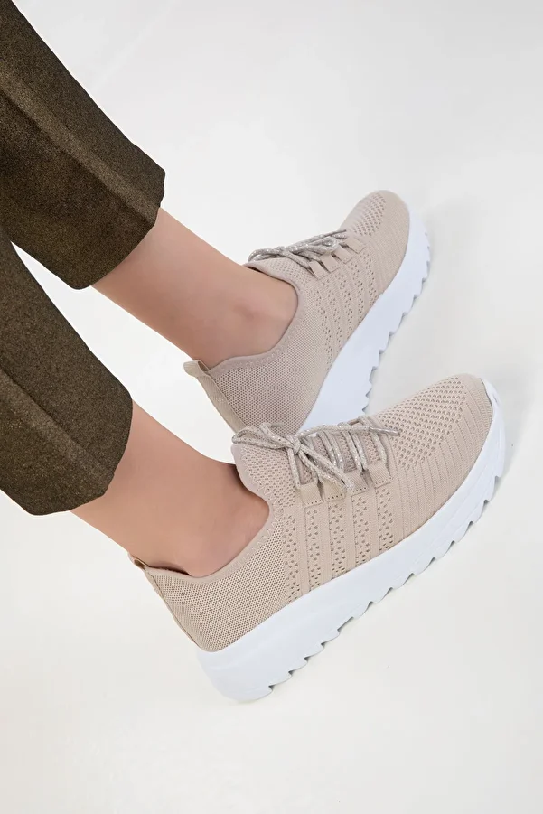 SOHO-Beige Damen Sneakers 19118 1