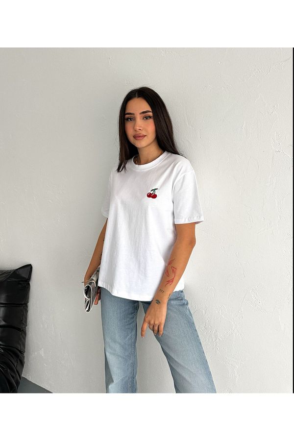 Noa Noa-Cherry Embroidered Oversize Short Sleeve T-Shirt 1