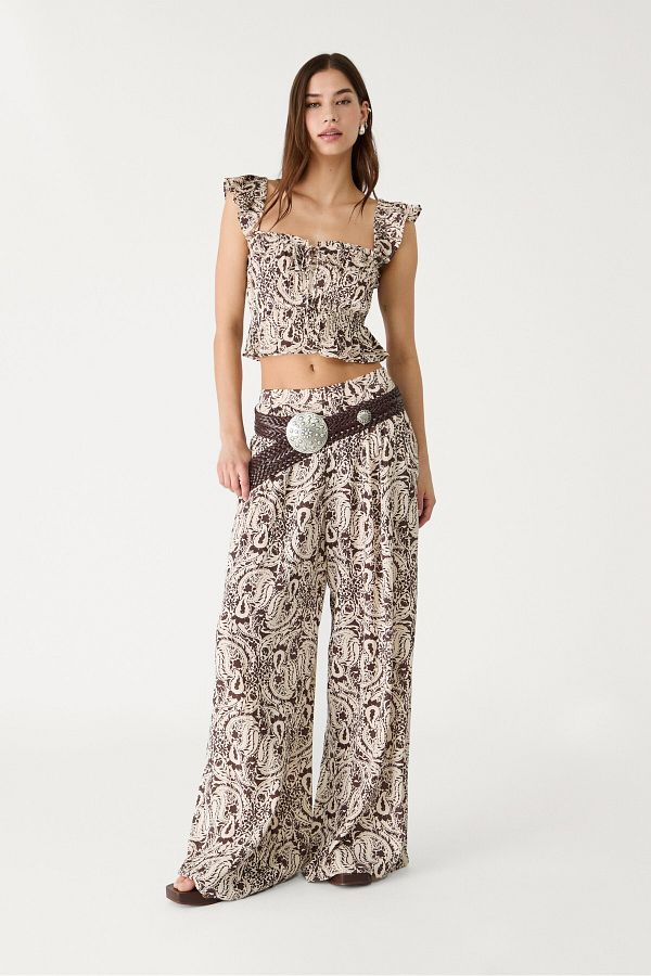 Stradivarius-Flowing printed top with ruffles 1
