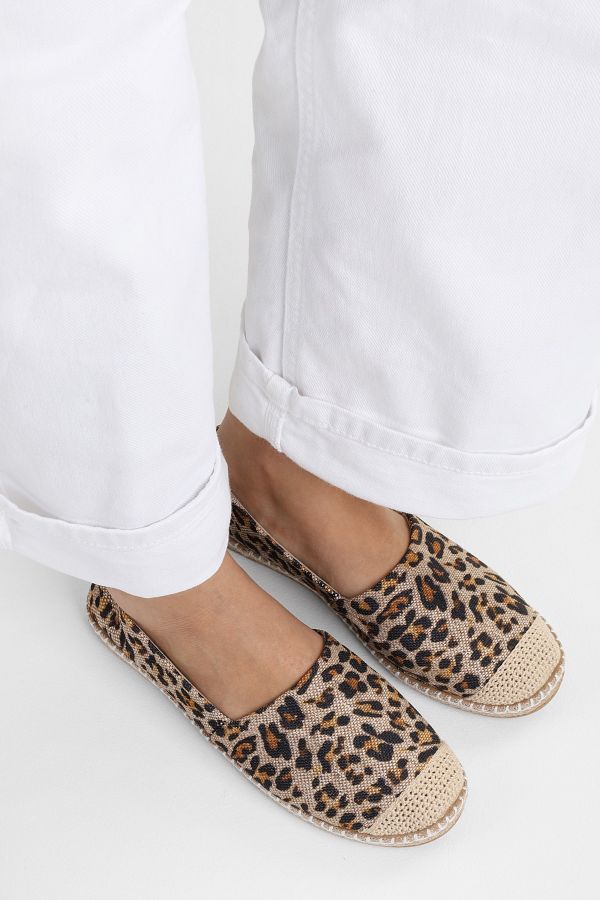 Shoeberry-Damen-Espadrille „Yurry“ aus Leinen mit Leopardenmuster 1