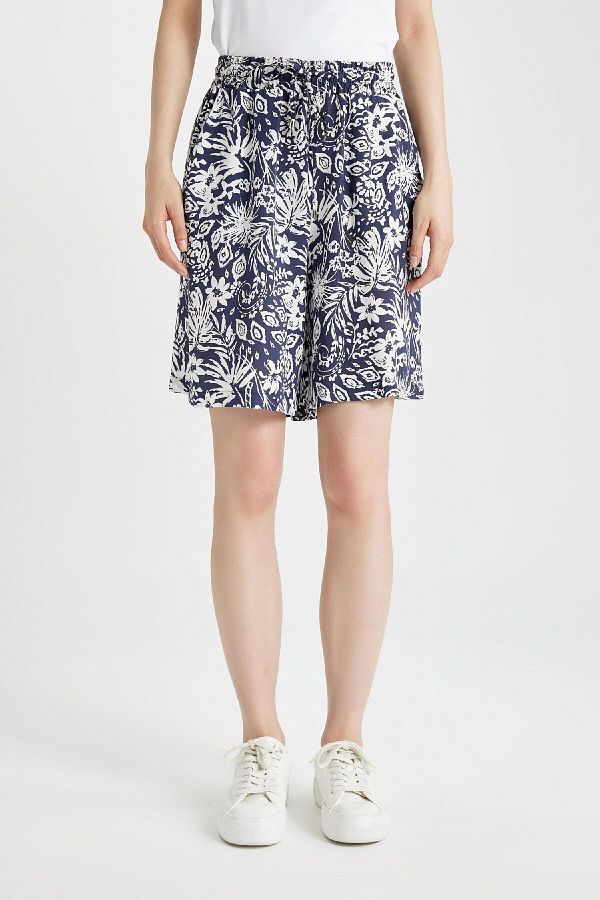 DeFacto-Viskose-Shorts mit hohem Bund und weitem Bein, gemustert L7411AZ24HS 1