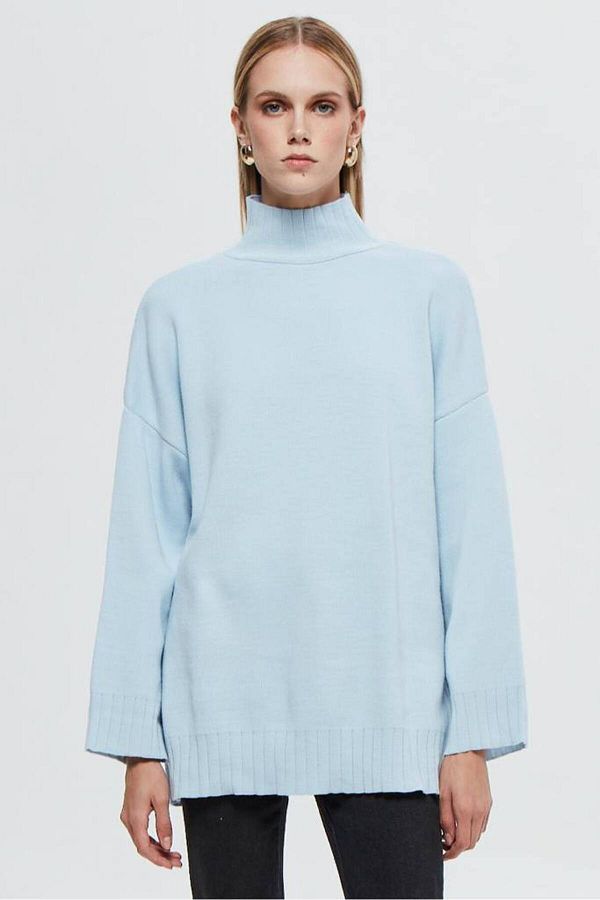 Vorondolo Knitwear-Blue Oversize Turtleneck Women's Sweater 1