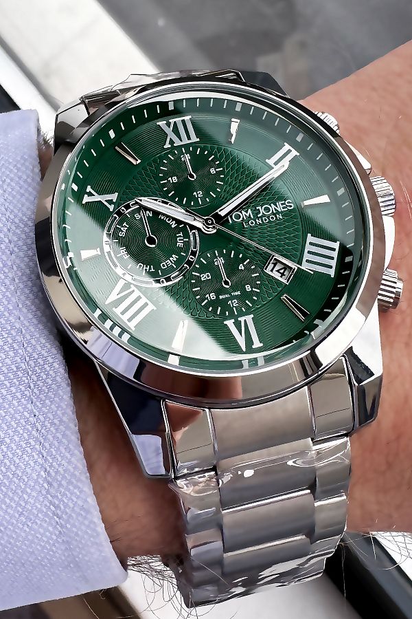 Tom Jones-Men's Wristwatch 3 Atm Waterproof Silver Color Steel Strap + Bracelet CBK626 1