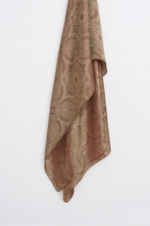 Mooncorn-Shine Line Shawl with Vera Pattern and Plum-Salmon 1