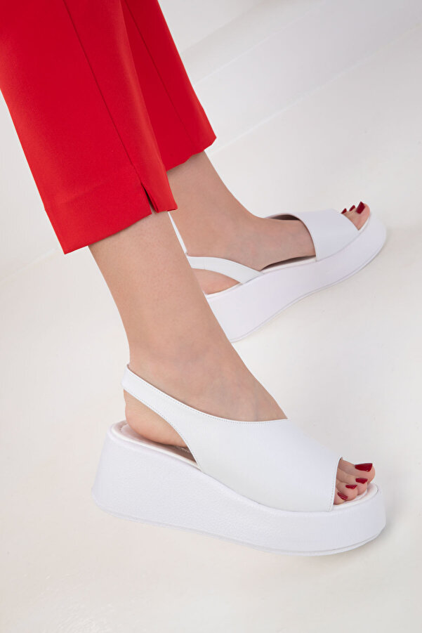 Keilabsatz WeiÃƒÂŸe Schuhe Mit Plateausohle SOHO Weiße Damenschuhe