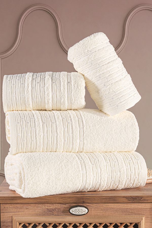 Güvenal-4-Piece Bath Towel Set with Pearl Box |   Towel Set |   Towel |   Towel Set I Bath Set I Dowry Towel 1