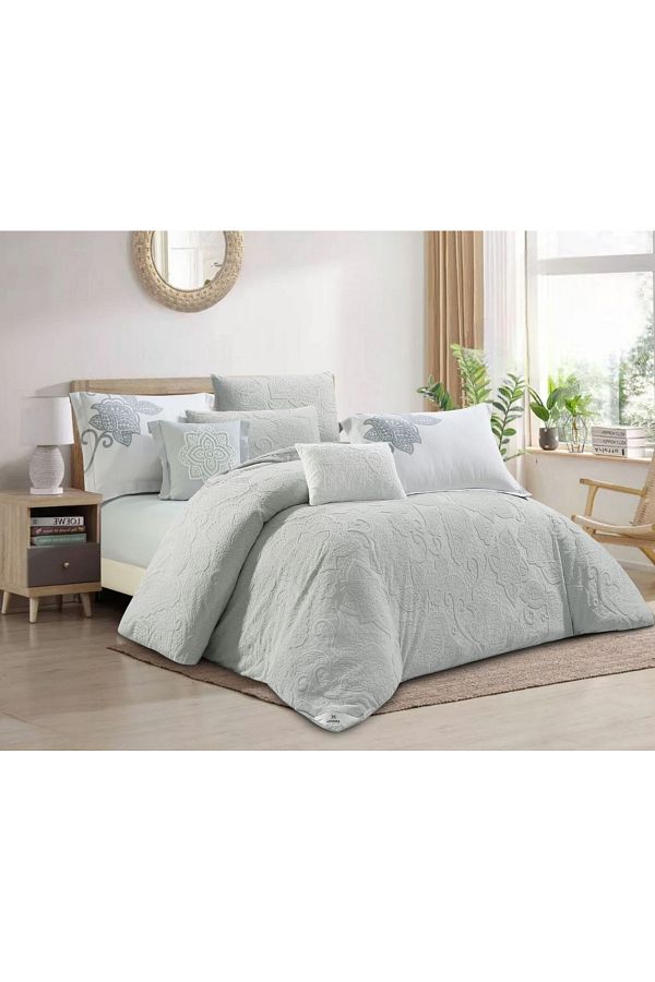 Levore-Horse comforter set, made of silky-soft jacquard fabric with a modern and distinctive pattern that satisfies all tastes, 8 pieces, king size 1