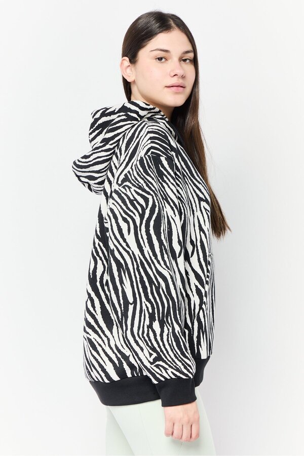 adidas Women Sportswear Fit Long Sleeves Outdoor Sweatshirt