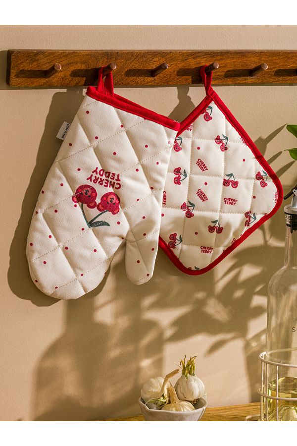 LC Waikiki-Lcw Home Mixed Cherry Printed Oven Mitts and Tongs 1