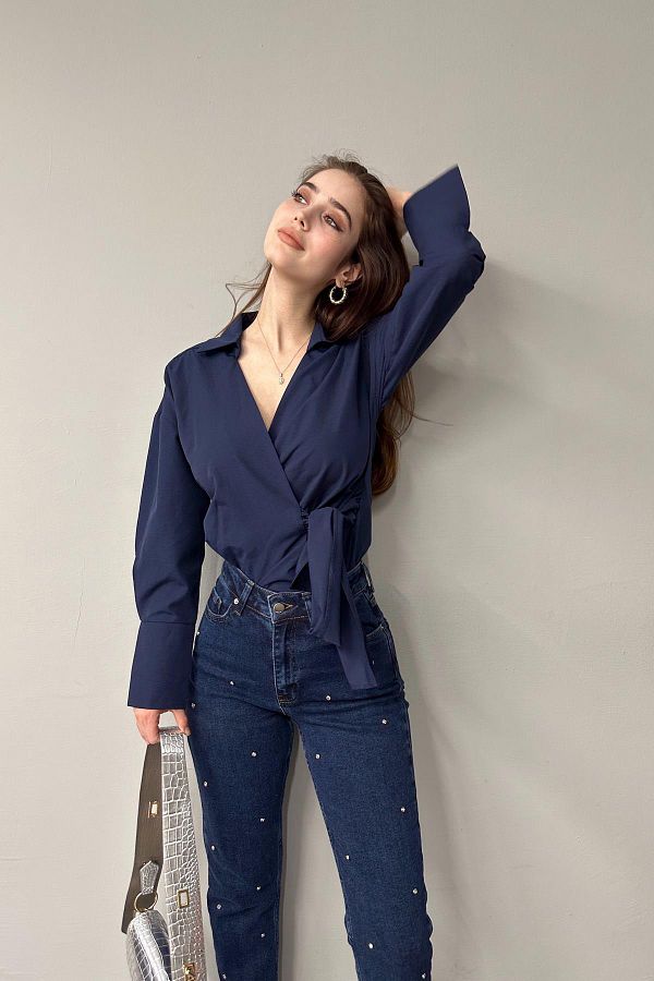 lizge giyim-Crossed Collar Shirt with Front Tie 1