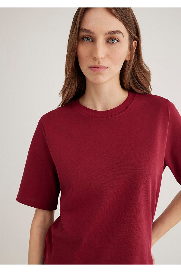 Mavi-Burgunderrotes Basic-T-Shirt mit lockerer Passform / lockerer, entspannter Passform 1613077 -70430 1