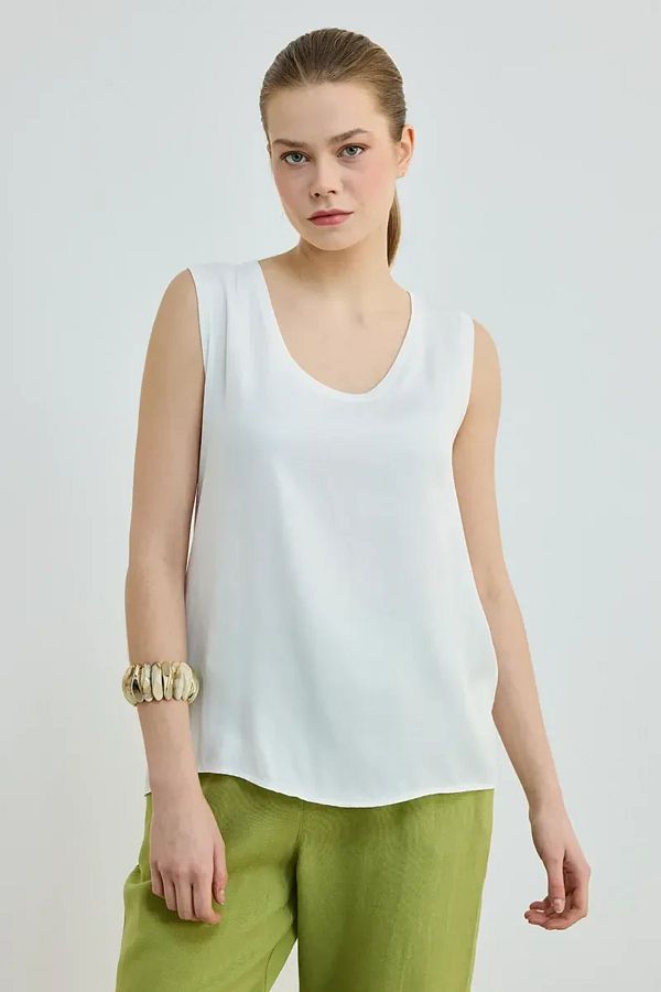 Gusto-Tank Top with Sartan Front and Back in Ecru Color 1