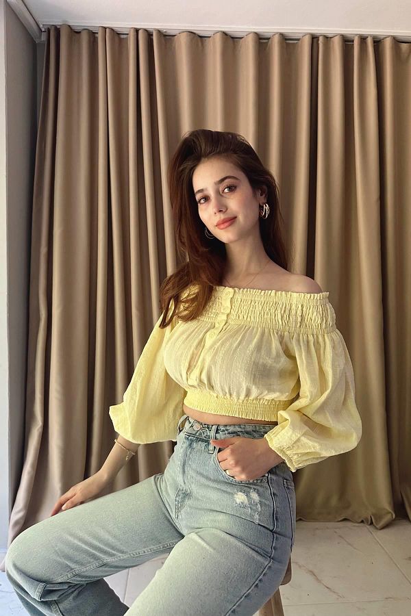 lizge giyim-Open Shoulder Buttoned Ball 1