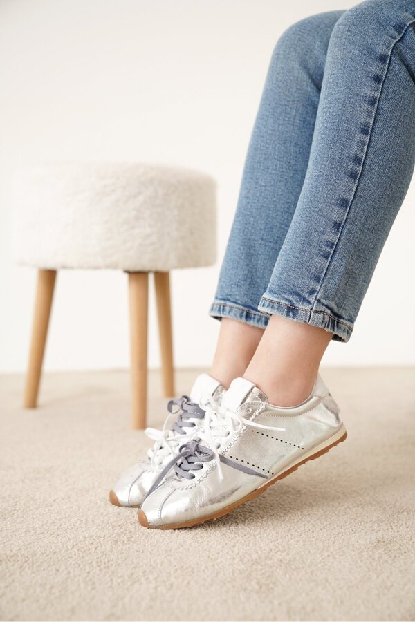luuq shoes-Luxe Genuine Leather Women's Sports Shoes 1