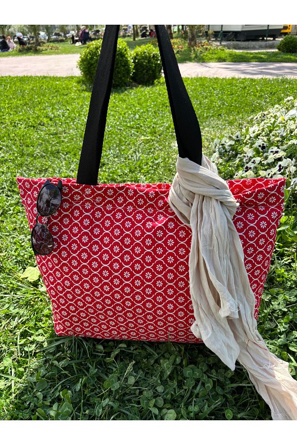 HALFART-Red Clover Patterned Waterproof Duck Linen Beach Bag |   Large Size 45X55 cm |   Zippered, Pocketed 1