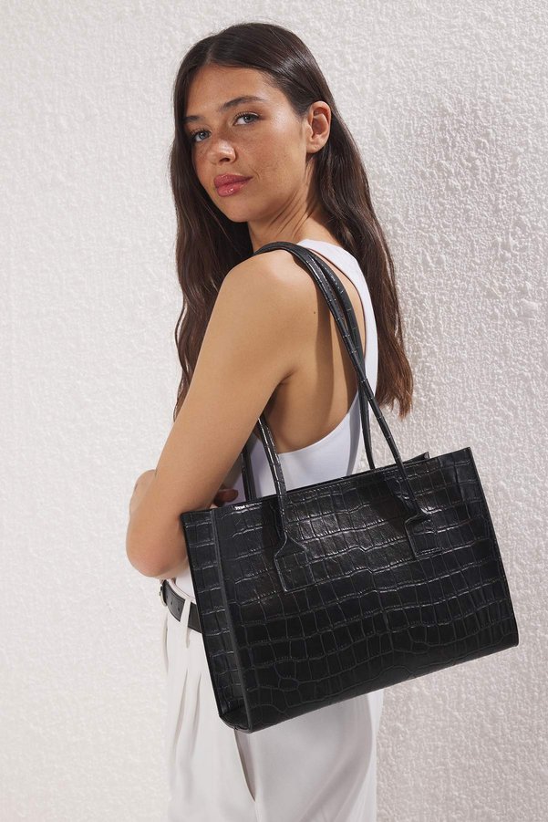 Trendyol Shoes Black Textured Women's Medium Size Tote Shoulder Bag Takss25Oc00074