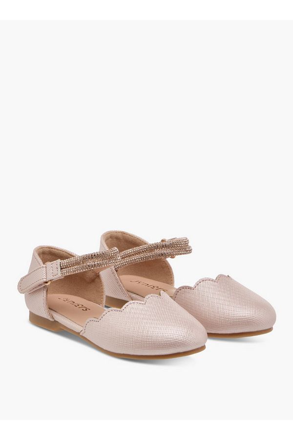 Juniors-Scallop Detail Ballerina Shoes with Hook and Loop Closure 1