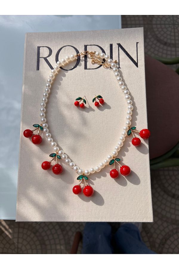 luxyansımalar-Cherry Pearl Necklace and Cherry Earrings Set 1