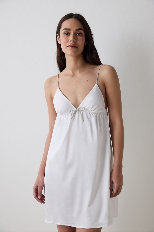 Penti-Braut-Nachthemd aus zartem Satin in Off-White 1