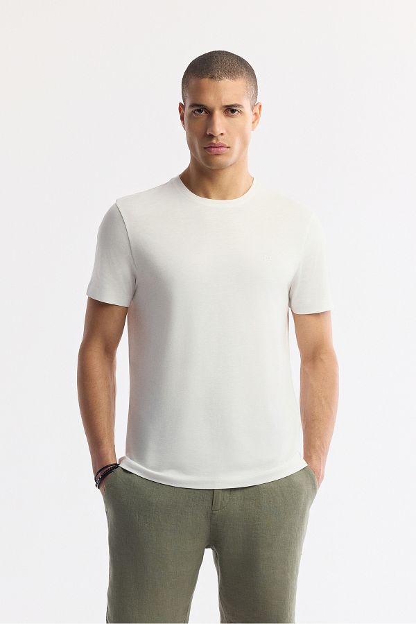Avva-Férfi fehér Soft Touch Crew Neck Basic Modal póló B 001171 1