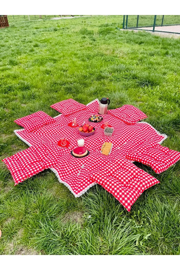 BEYZACA-Geometric Series, Red Gingham Pattern Design Cushioned Picnic Mat Set 1