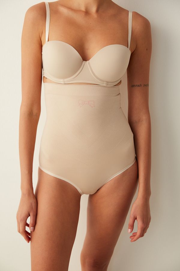 Penti-Corset fără sudură de culoare nudă 1