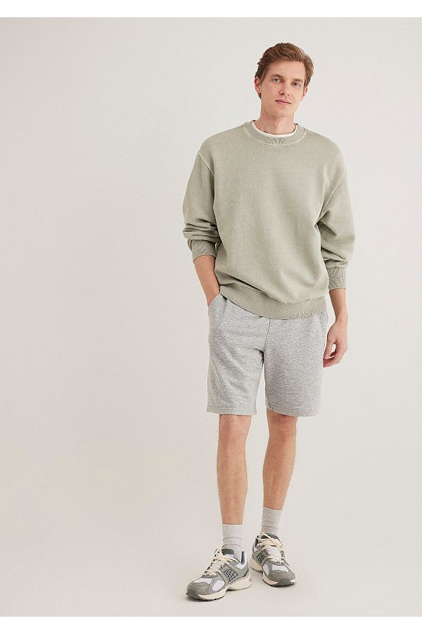 Mavi-Gray Basic Shorts -066935-35010 Model 1